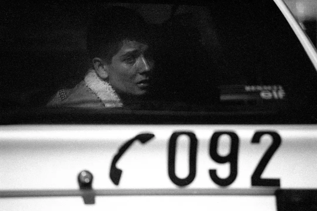 Madrid,27,10,1995. Detencion de un sospechoso de robar un radiocaset de un coche.Foto: Crist&oacute;bal Manuel.
