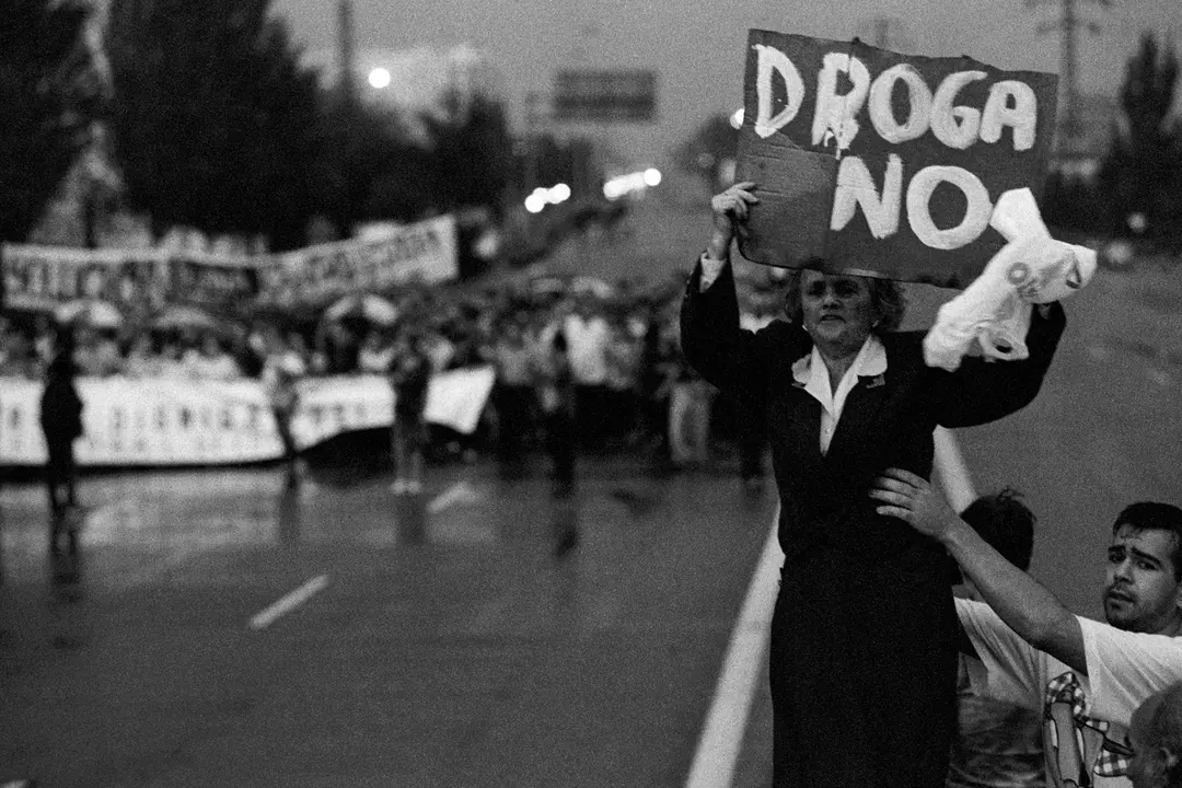 Madrid,1995. Manifestaci&oacute;n contra la droga en Villaverde.Foto: Crist&oacute;bal Manuel.