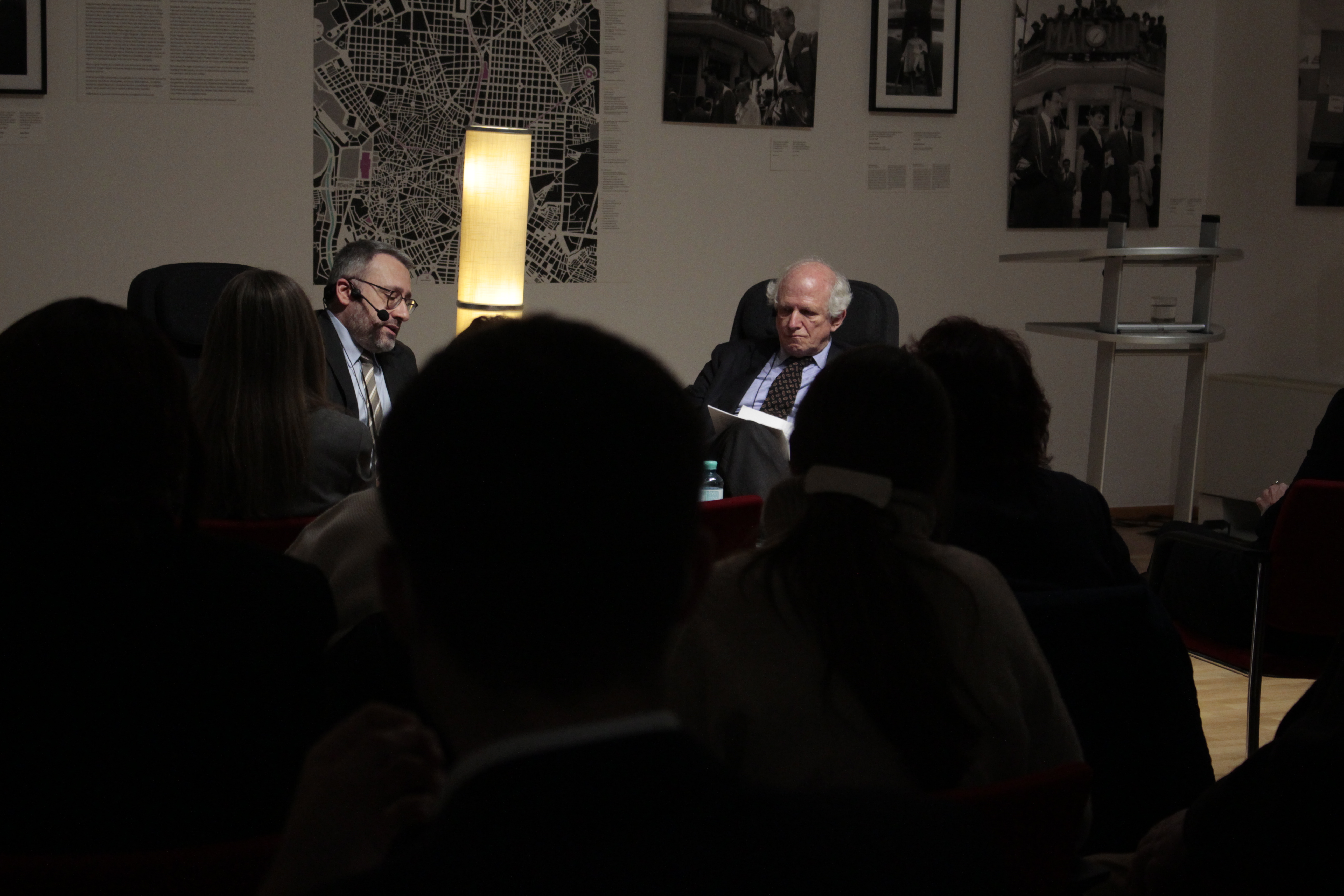 Carlos Malamud durante la conferencia titulada "La imagen de España en América Latina. De la Independencia hasta la Transición Española" Foto: Clara Arias